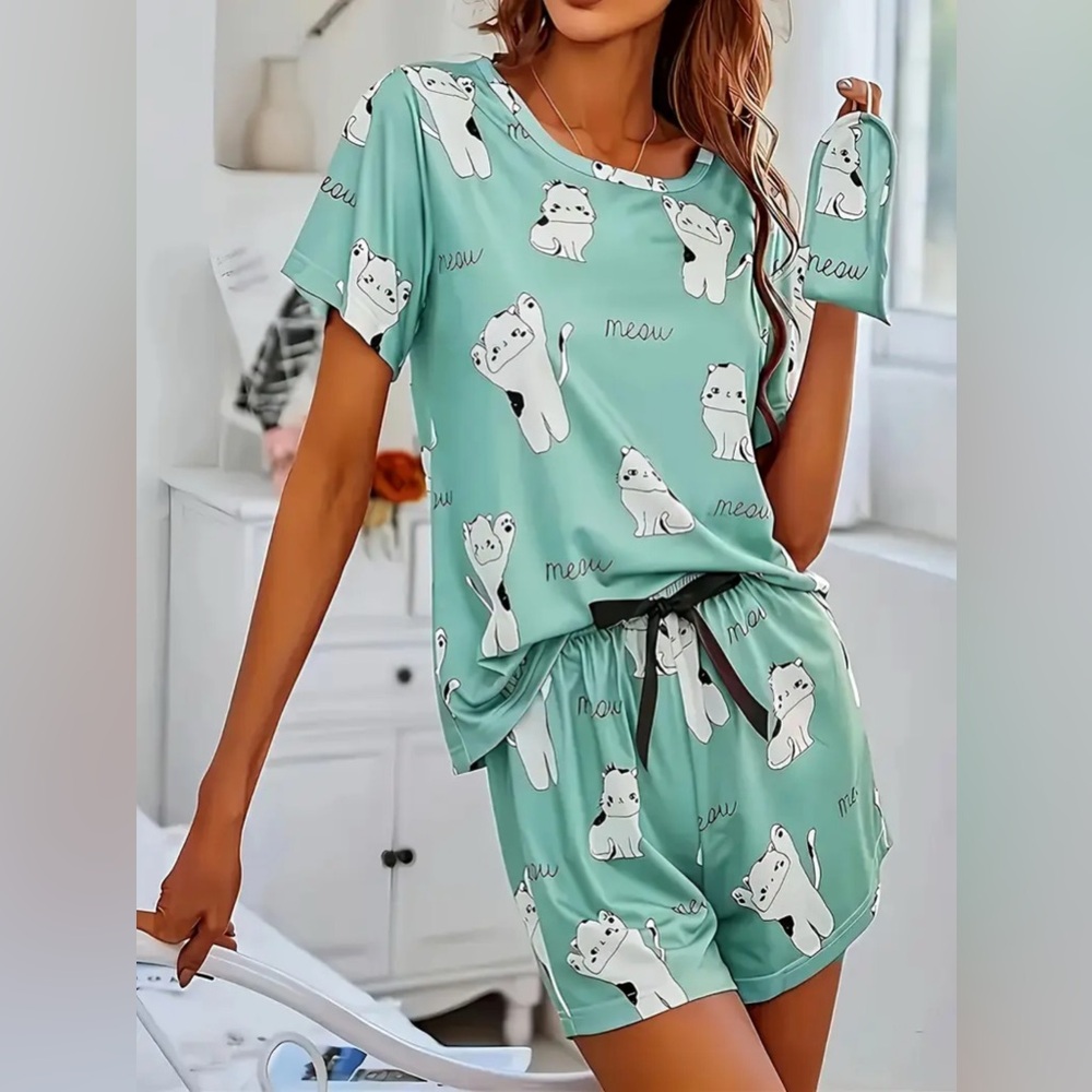 Women's Mint Green Cat Print Pajama Set Size L